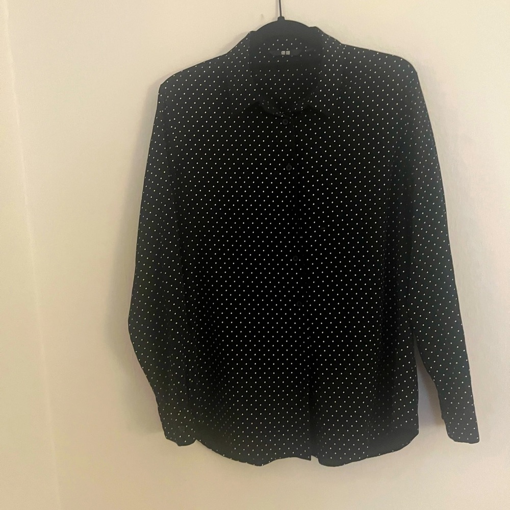 Uniqlo black/white long sleeved button down shirt.